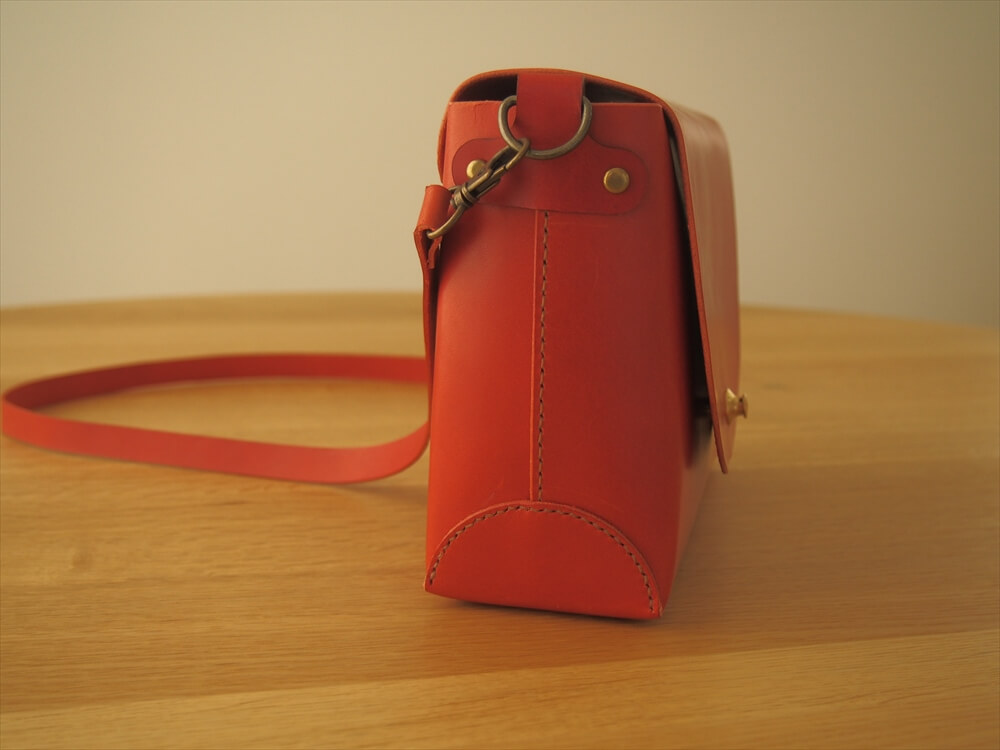 レザークラフト型紙「革のショルダーバッグ」シンプルデザイン 